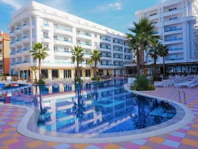 Dračská riviéra, Hotel Grand Blue Fafa - pobytový zájezd